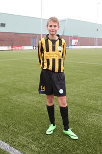 Uitvaartzorg Uithuizen sponsort lokale voetbalvereniging